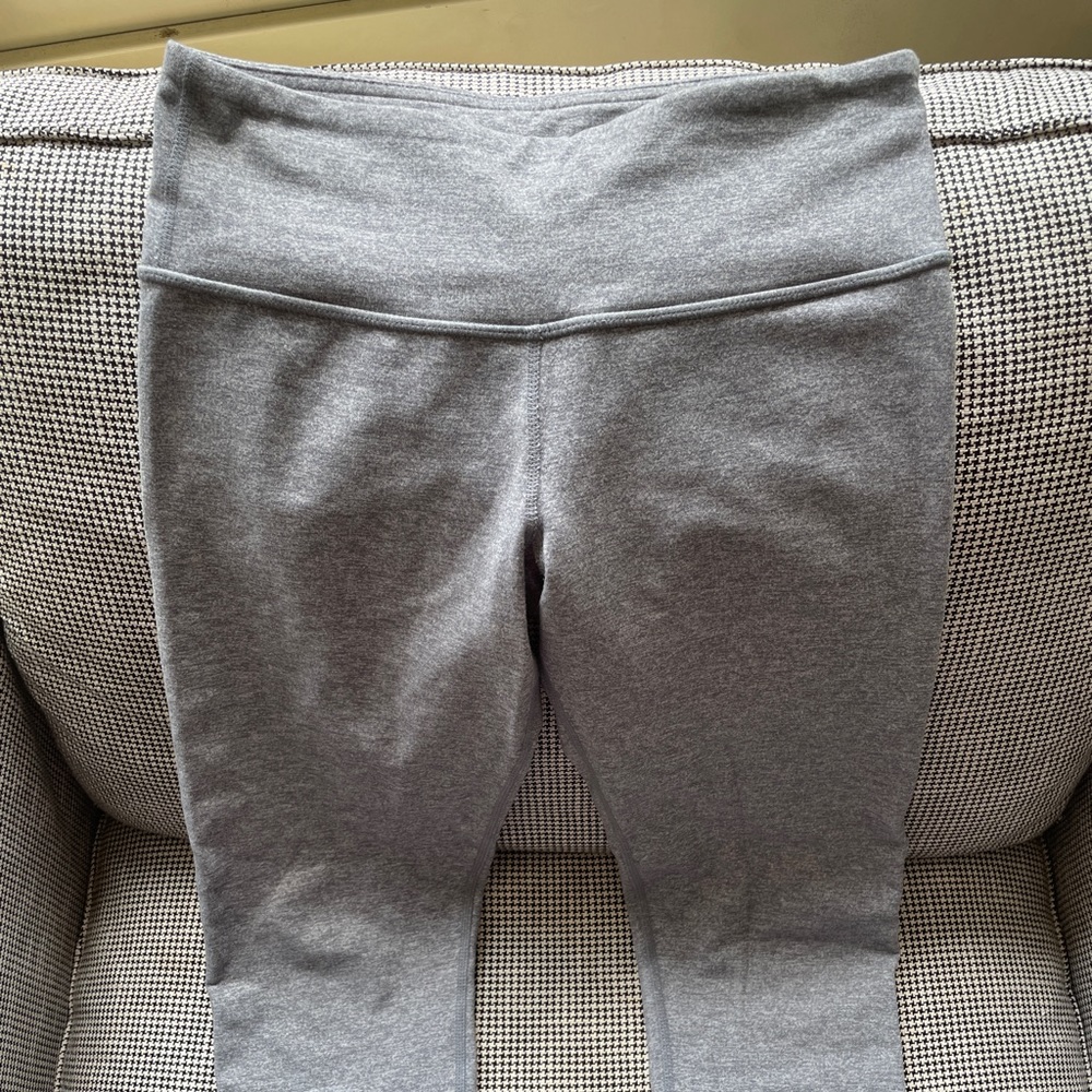 Lululemon Cropped legging - Picture 2 of 5